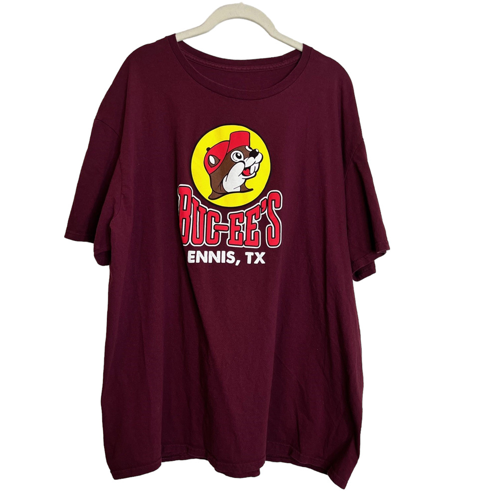 Buc-ees Womens Tee Shirt 2XL Maroon Beaver Mascot Ennis Texas Short Sleeve